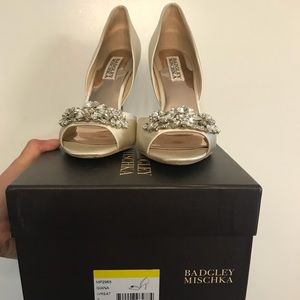 Badgley Mischka Giana Satin D’Orsay pumps